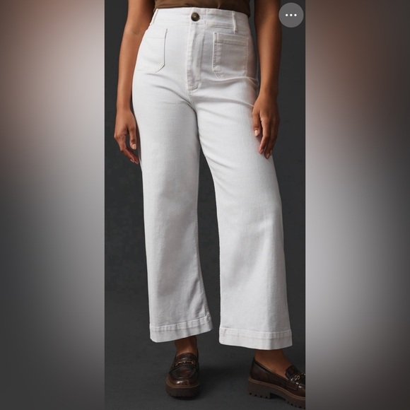 NWT Maeve Colette wide leg cropped denim. Size 33T. White.Stretchy.